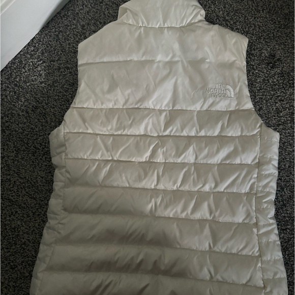 White North Face Vest - Picture 2 of 3